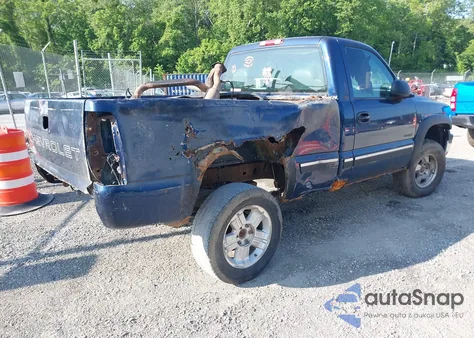 2002 Chevrolet Silverado 1500 from USA, damaged, VIN 1GCEK14V32Z108462